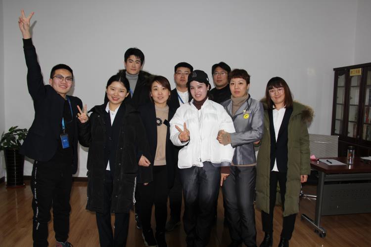 全體合影留念.jpg 全體合影留念.jpg