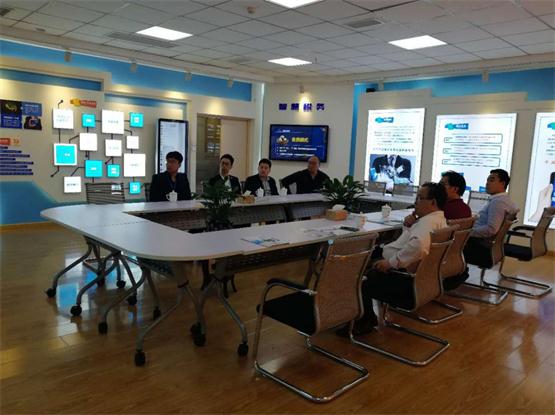 張普然董事長一行對財源大數據項目進行了解.jpg 張普然董事長一行對財源大數據項目進行了解.jpg