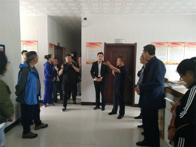 扶貧現場會議.jpg 扶貧現場會議.jpg