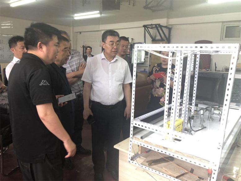 觀看了解智能熱狗機.jpg 觀看了解智能熱狗機.jpg