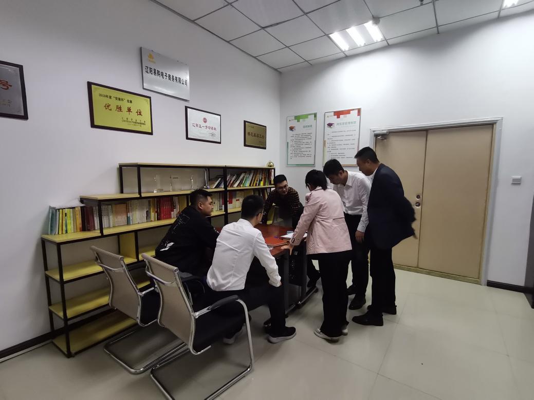 第二小組答辯討論.jpg 第二小組答辯討論.jpg